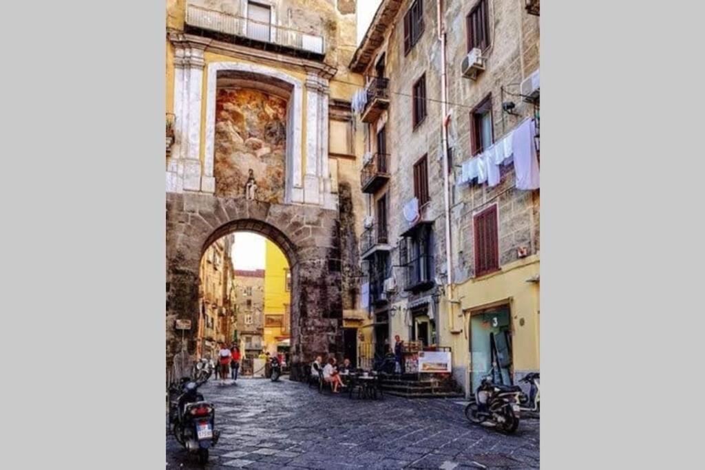 Napoli Centro Storico Un Passo Da San Gennaro Lejlighed Eksteriør billede